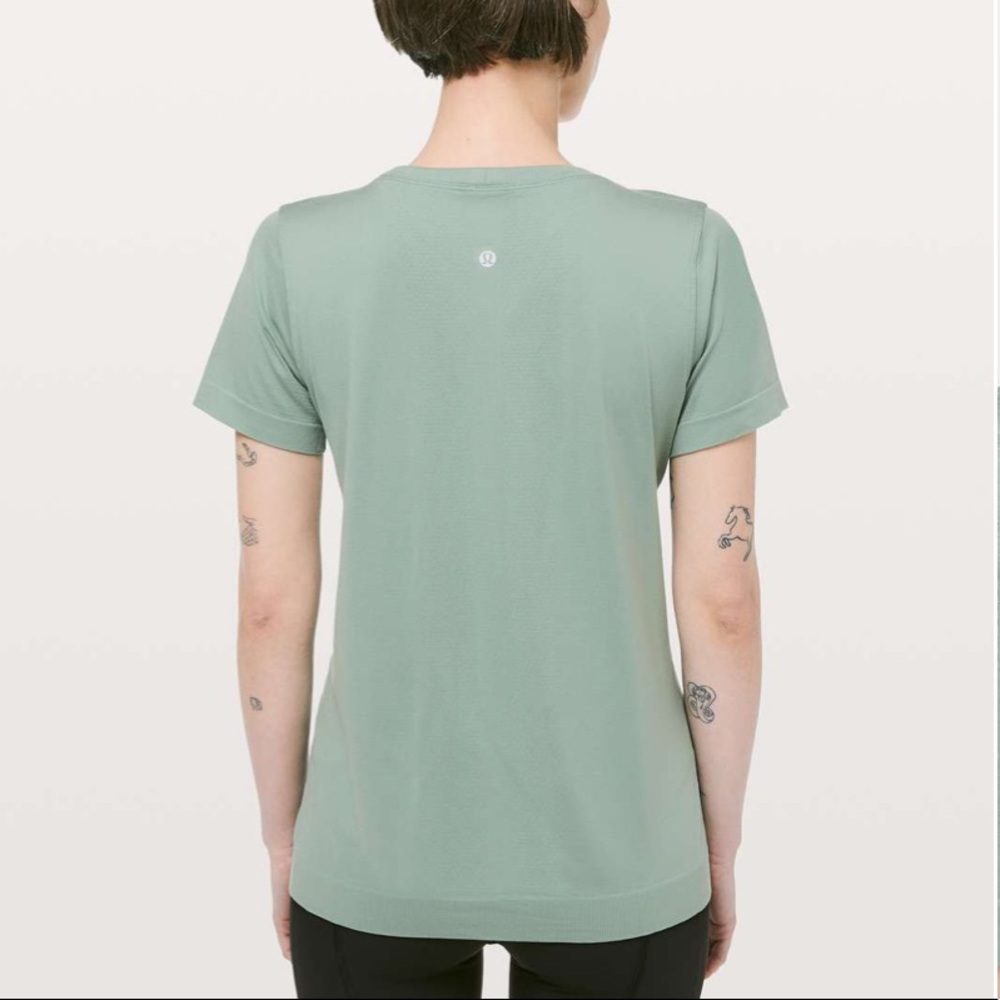 Lululemon Relaxed Swiftly Tech Short Sleeve